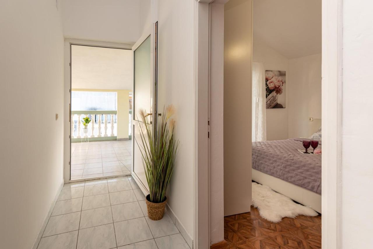 Magnolia Apartmani Vodice Eksteriør bilde