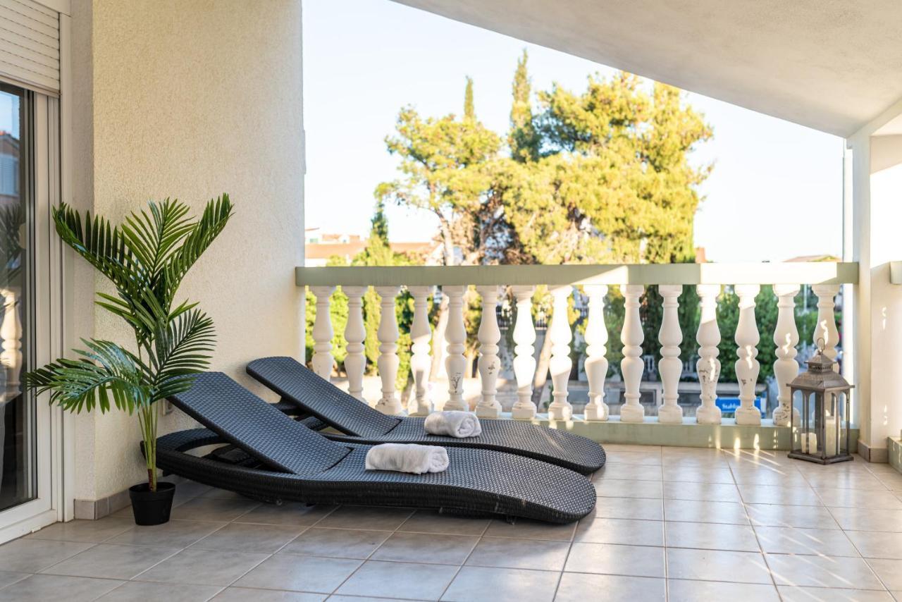 Magnolia Apartmani Vodice Eksteriør bilde
