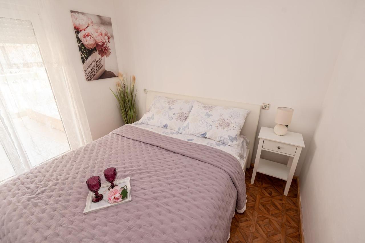 Magnolia Apartmani Vodice Eksteriør bilde