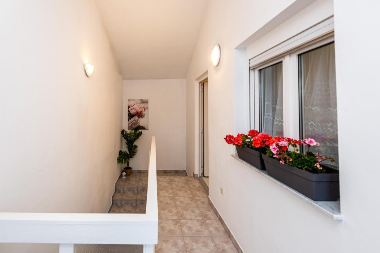 Magnolia Apartmani Vodice Eksteriør bilde