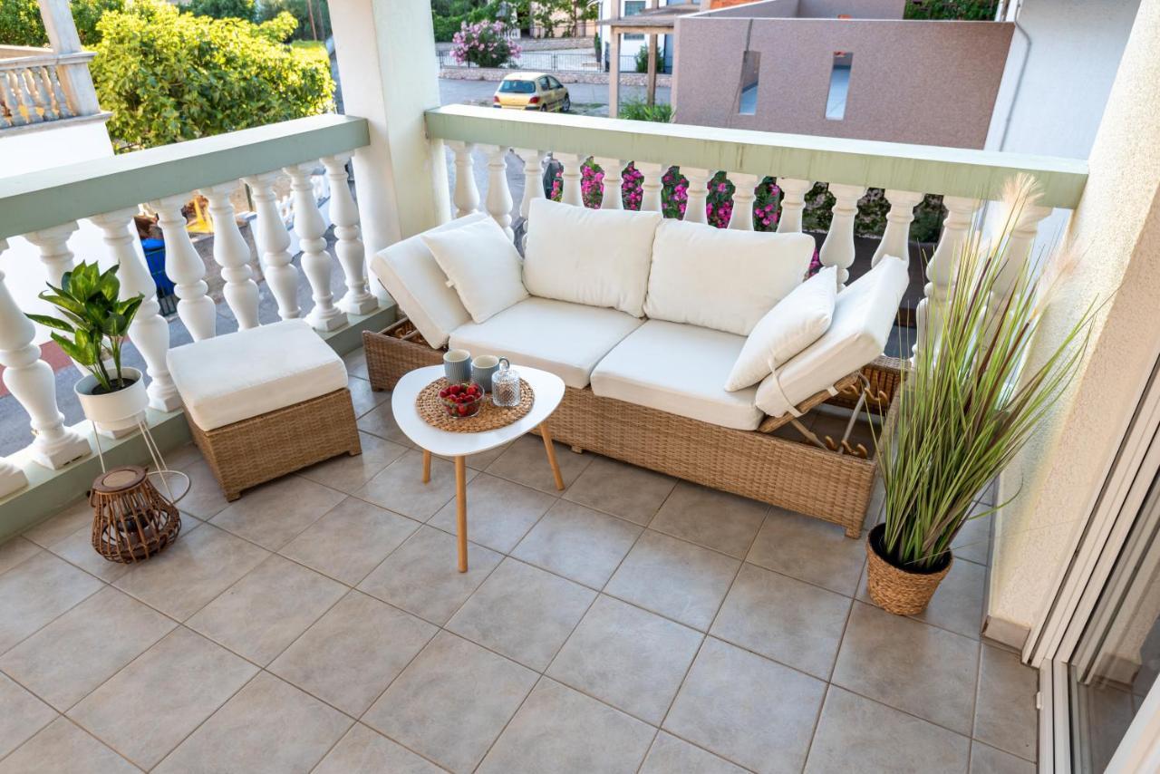Magnolia Apartmani Vodice Eksteriør bilde