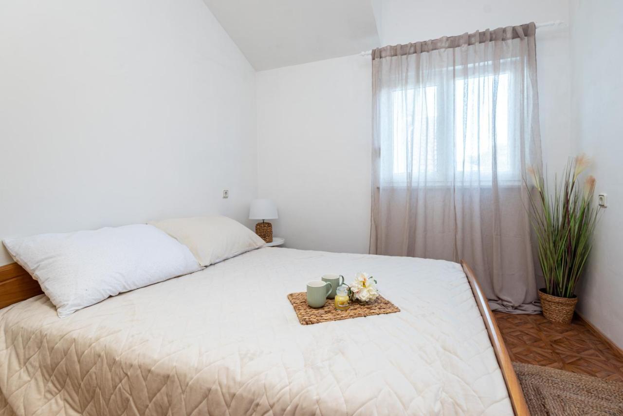 Magnolia Apartmani Vodice Eksteriør bilde