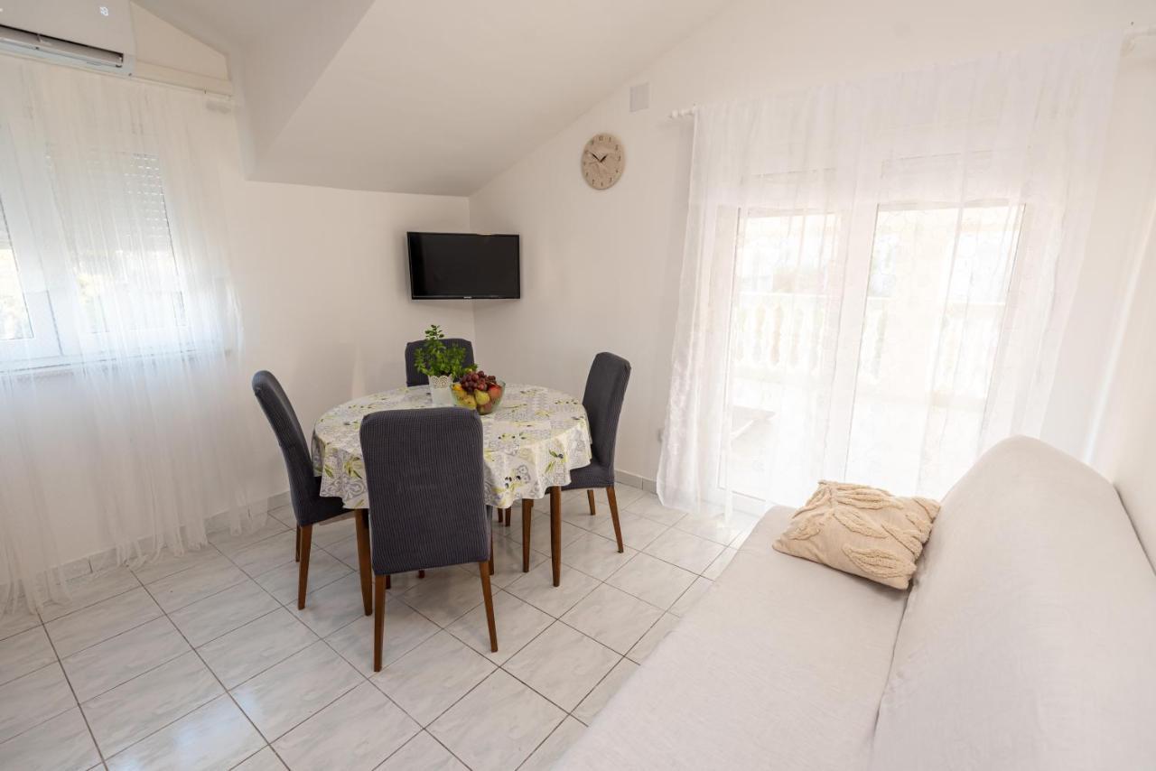 Magnolia Apartmani Vodice Eksteriør bilde